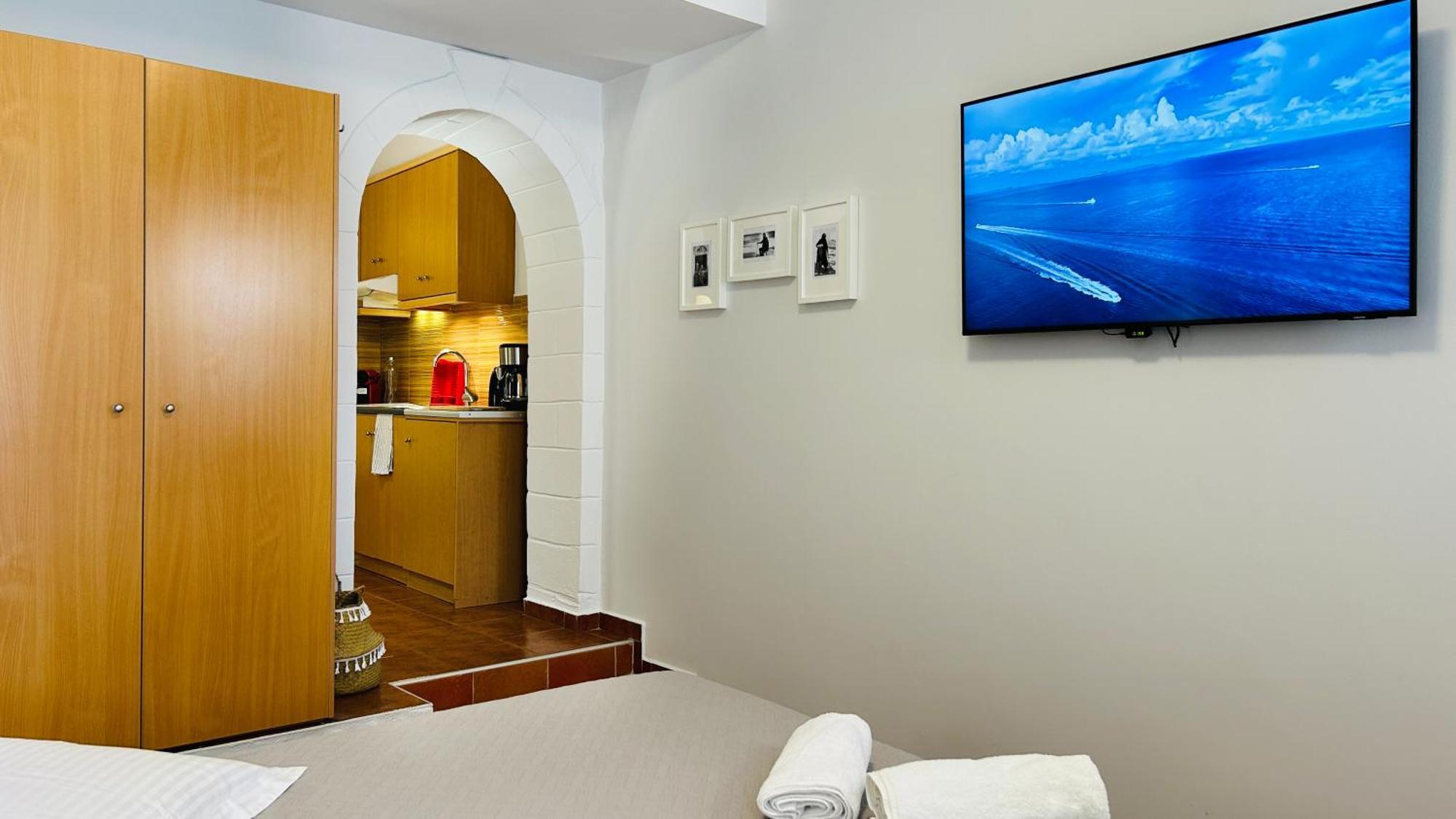 Annaview Apartments & Suites بلاكاس الغرفة الصورة
